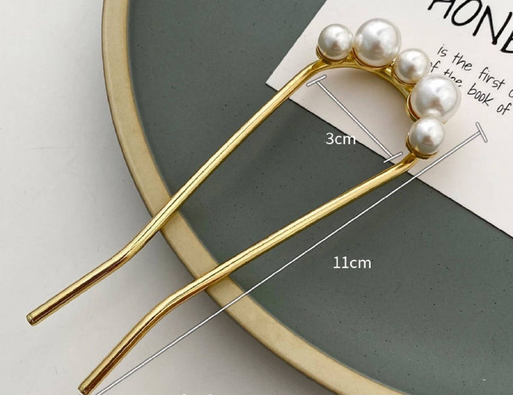 Pearl Hair Slide