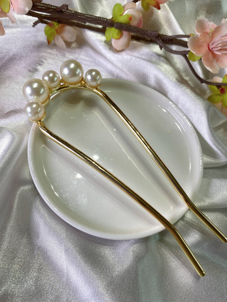 Pearl Hair Slide